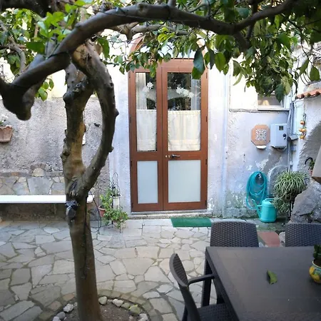 Villino Annapaola Holiday home Vico Equense